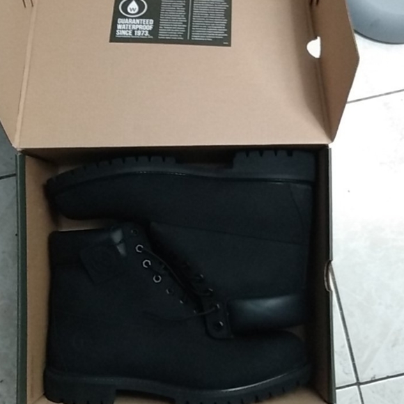 BLACK Timberland 6 Premium - Picture 2 of 2